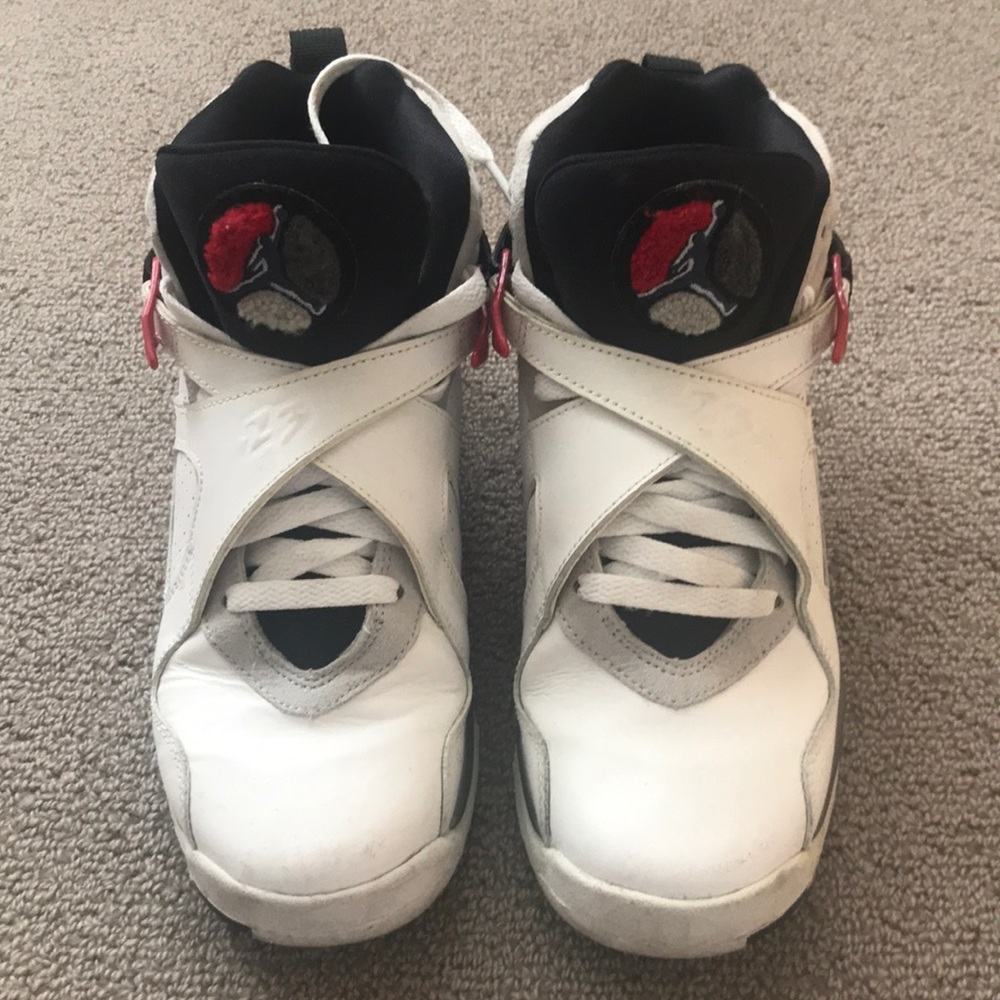 Jordan 8 Bugs bunny